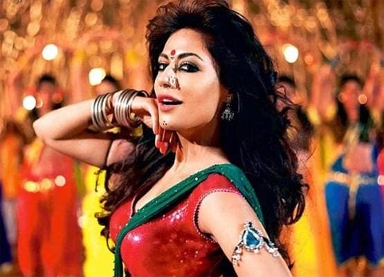 करीना से प्रियंका तक, आइटम सॉन्ग के लिए इतनी फीस लेती हैं ये स्टार्स