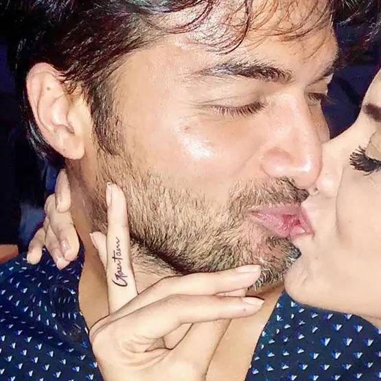 भारती से लेकर करण सिंह ग्रोवर तक, इन सेलेब्स ने बनवाए कमाल टैटूज