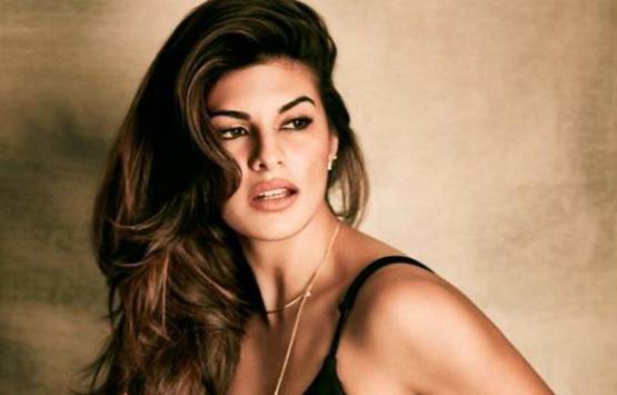 करीना से प्रियंका तक, आइटम सॉन्ग के लिए इतनी फीस लेती हैं ये स्टार्स