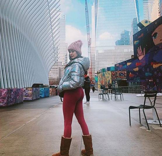 दोस्त संग तिरुपति मंदिर में दर्शन करने पहुंची जाह्नवी कपूर, दिखा ट्रेडिशनल अंदाज