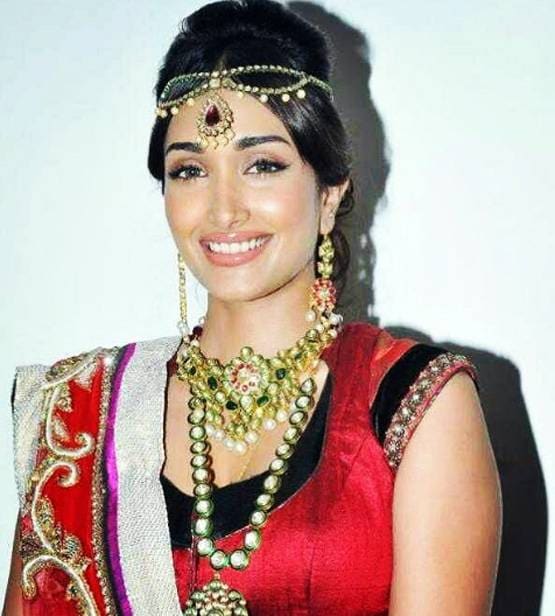 19 साल की उम्र में अमिताभ संग डेब्यू, 25 में मौत, यूं खत्म हुई जिया की जिंदगी