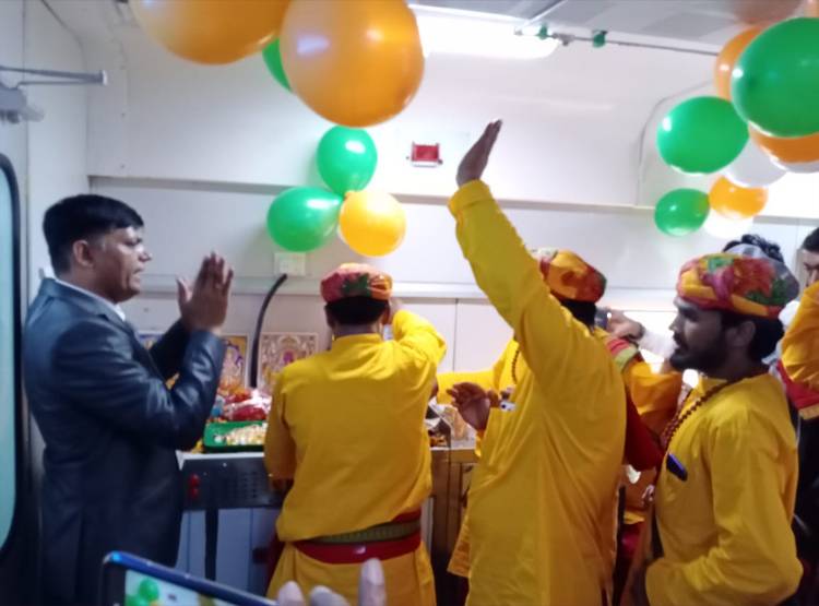 काशी-महाकाल एक्सप्रेस से शिफ्ट हुआ शिव का मंदिर, अब यहां मिली जगह