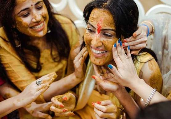 मेहंदी से 7 फेरों तक, देखें बिग बॉस कंटेस्टेंट काम्या का वेडिंग एलबम