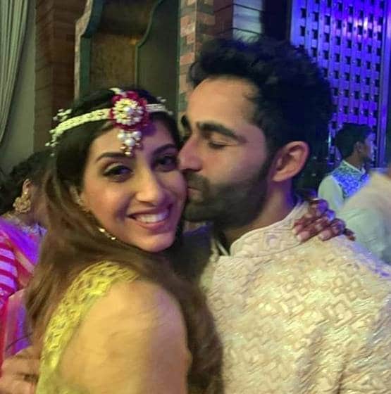 अरमान जैन की मेहंदी में धमाल, करिश्मा ने जमकर की मस्ती, Inside Photos