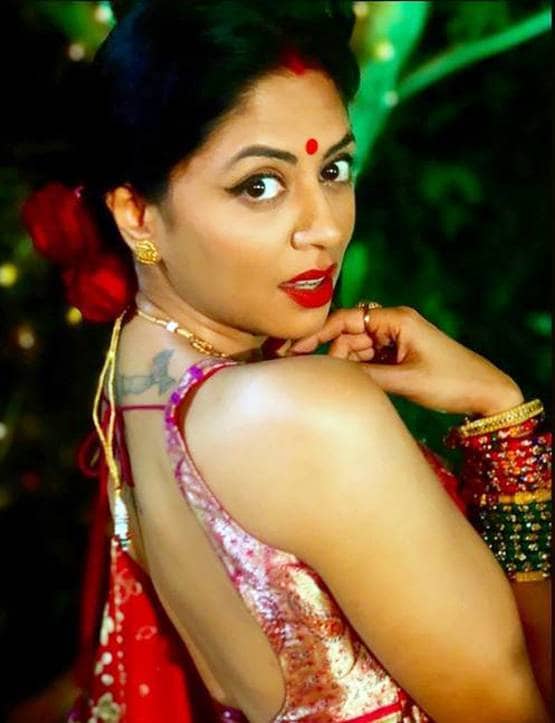 खास अंदाज में कविता ने मनाई महाशिवरात्रि, फ्लॉन्ट किया भोलेनाथ का टैटू