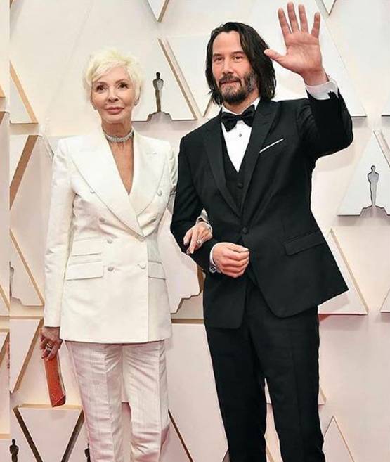 Oscar: स्कारलेट से ब्रैड पिट तक, रेड कारपेट पर छाए हॉलीवुड स्टार्स