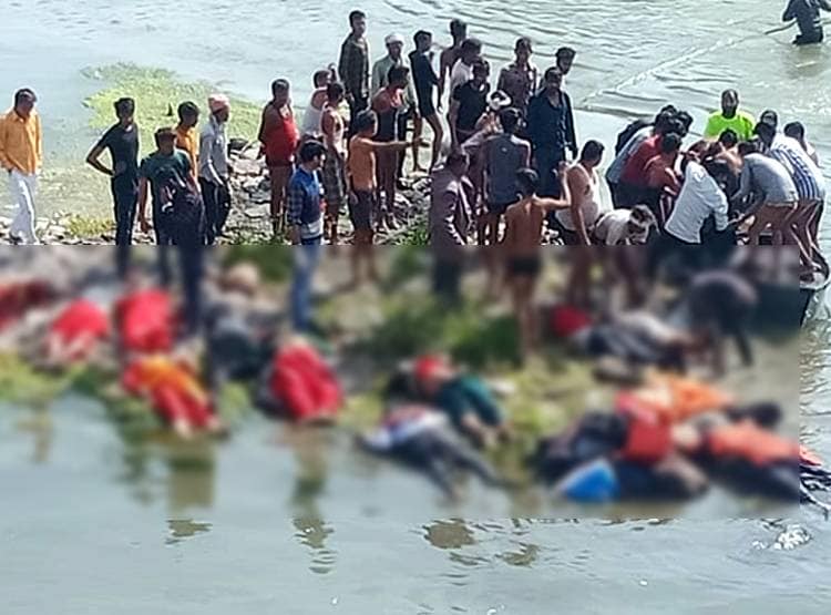 बस एक्सीडेंट के बाद टापू पर ब‍िछी लाशें, एक साथ जलीं 21 च‍िताएं