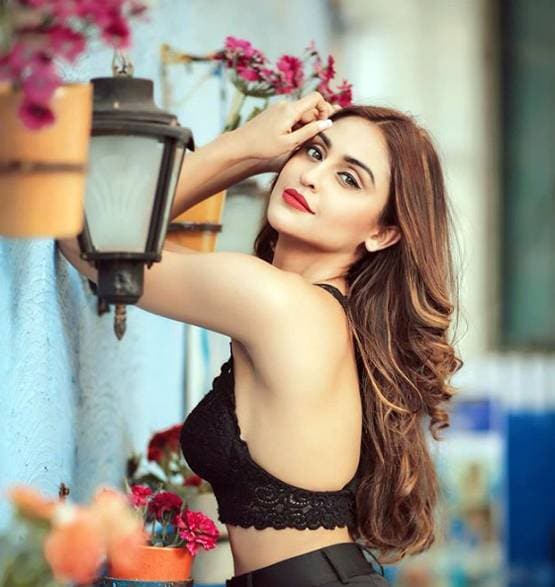 क्या हिना खान के सामने टिक पाएंगी टीवी की ये पॉपुलर एक्ट्रेस?