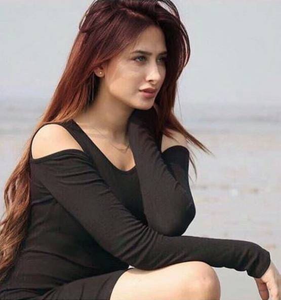 क्या बिग बॉस हाउस में पारस ने दी थी लव बाइट? माहिरा शर्मा से बताया सच