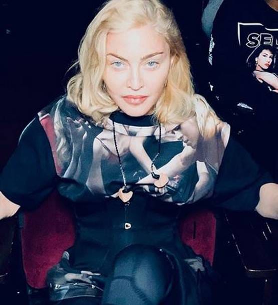 61 साल की मैडोना ने 25 साल के बॉयफ्रेंड को किया Kiss, फोटो वायरल