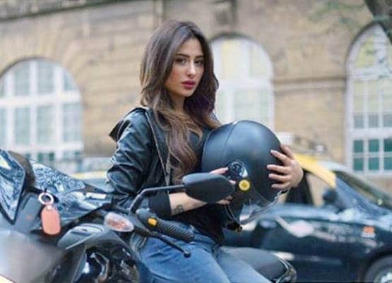 क्या बिग बॉस हाउस में पारस ने दी थी लव बाइट? माहिरा शर्मा से बताया सच