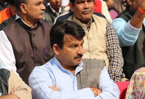 'रिंकिया के पापा' गाने पर झूमे AAP कार्यकर्ता, वीडियो वायरल