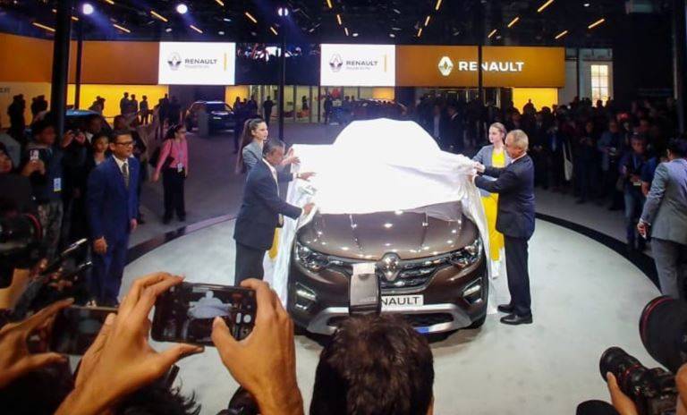 कोरोना वायरस का ऑटो एक्सो में दहशत, हर जगह मास्क पहने दिखे लोग