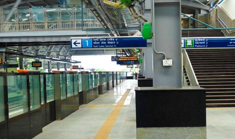 कोलकाता में पानी के अंदर चलने लगी है मेट्रो, 5 रुपये में सफर का रोमांच