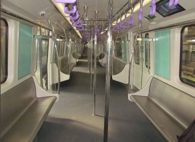 कोलकाता में पानी के अंदर चलने लगी है मेट्रो, 5 रुपये में सफर का रोमांच