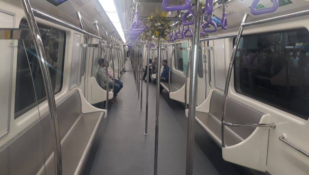 कोलकाता में पानी के अंदर चलने लगी है मेट्रो, 5 रुपये में सफर का रोमांच