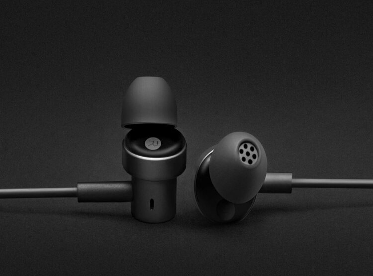 Xiaomi का Mi Dual Driver इयरफोन्स लॉन्च, कीमत 799 रुपये