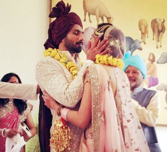 मीरा ने शाहिद संग शेयर की रोमांट‍िक फोटो, फैंस ने कहा- खूबसूरत जोड़ी