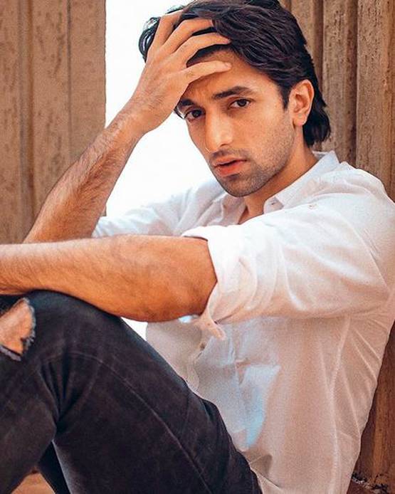 10 साल में इतना बड़ा हो गया शाहरुख का ऑनस्क्रीन बेटा, माय नेम इज खान में दिखा