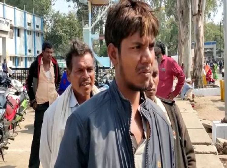 गेहूं पिसवाने के लिए पति के पास नहीं थे पैसे, पत्नी ने खुद को लगा ली आग!