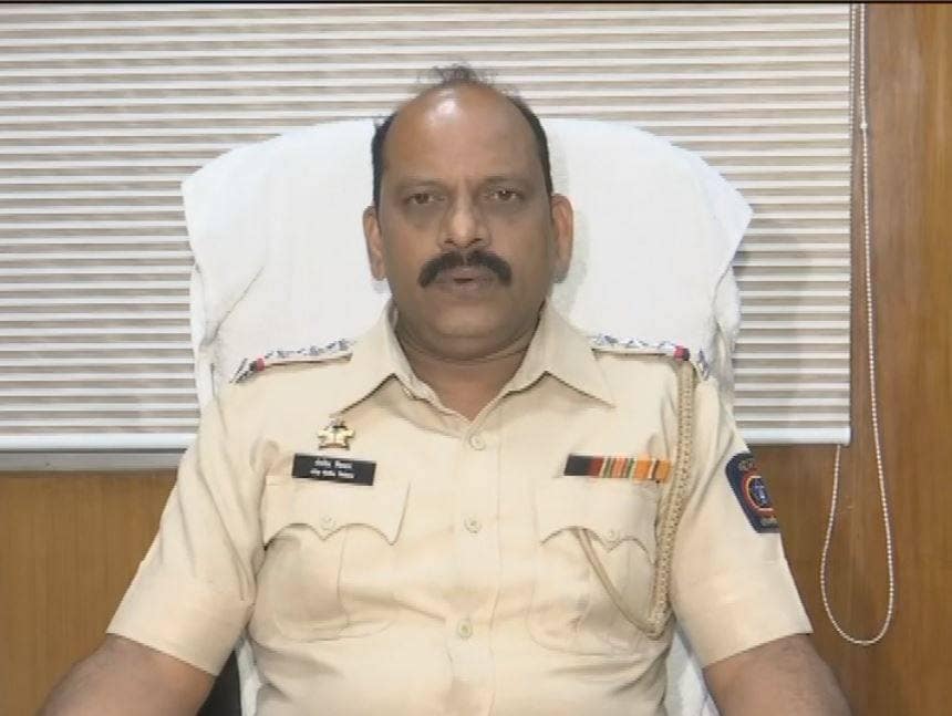 ब्रिज से गुजरती हर लड़की को किस कर भाग जाता था सिरफिरा, चढ़ा हत्थे