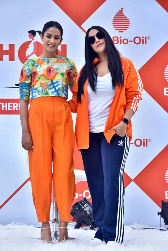 साथ नजर आईं मीरा राजपूत-नेहा, प्रेग्नेंट महिलाओं को दिया ये मैसेज