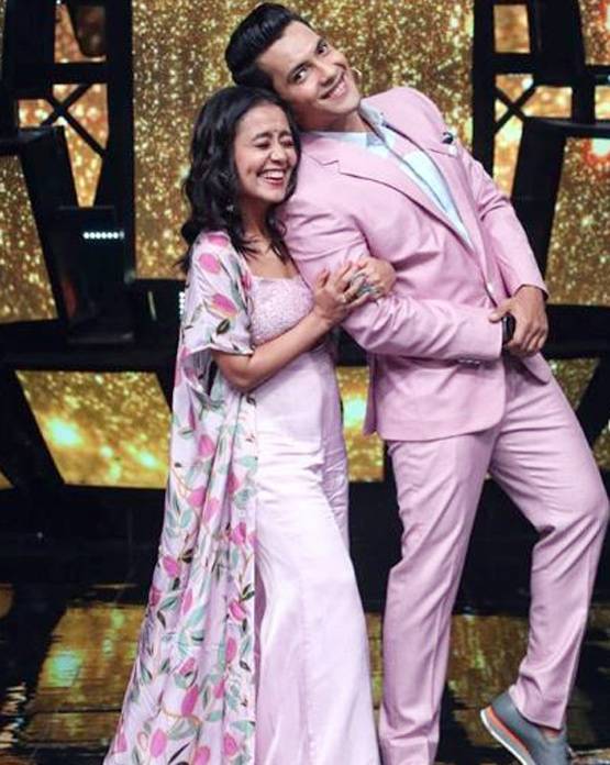 सज गया मंडप, तैयार हुए बाराती, नेहा-आदित्य की शादी में मचेगा धमाल