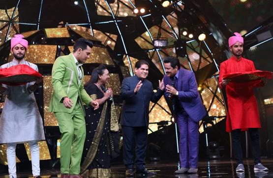 शादी से 7 दिन पहले नेहा-आदित्य को मिला धर्मेंद्र का आशीर्वाद, 14 फरवरी होंगे 7 फेरे