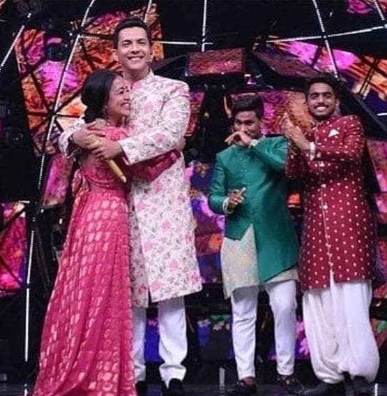 सज गया मंडप, तैयार हुए बाराती, नेहा-आदित्य की शादी में मचेगा धमाल