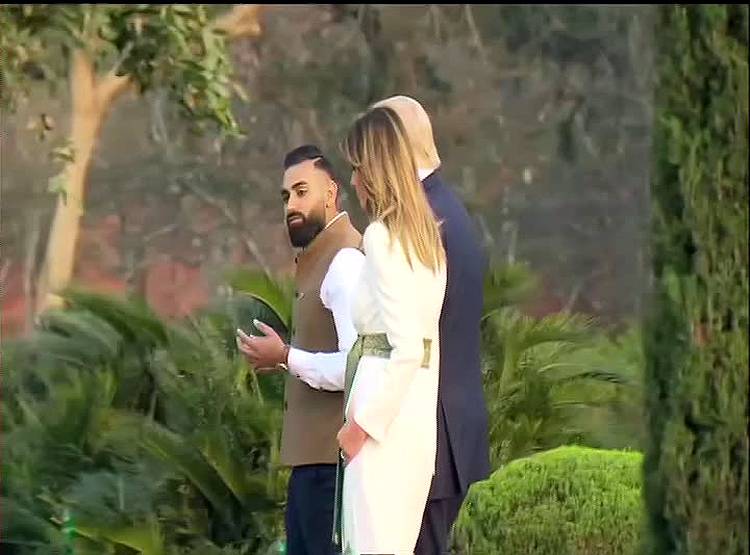 कौन है ये शख्स, जिसने ट्रंप और मेलानिया को दिखाया ताजमहल