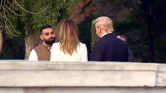 ताजमहल में ट्रंप ने इस भारतीय से पूछे 7 सवाल, खुश होकर दिया खास तोहफा