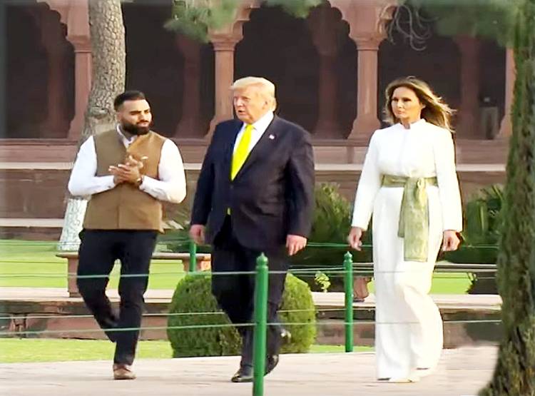 ताजमहल में ट्रंप ने इस भारतीय से पूछे 7 सवाल, खुश होकर दिया खास तोहफा
