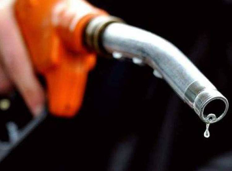 1 अप्रैल से बिकेगा प्‍योर पेट्रोल और डीजल, आपको मिलेगा ये बड़ा फायदा