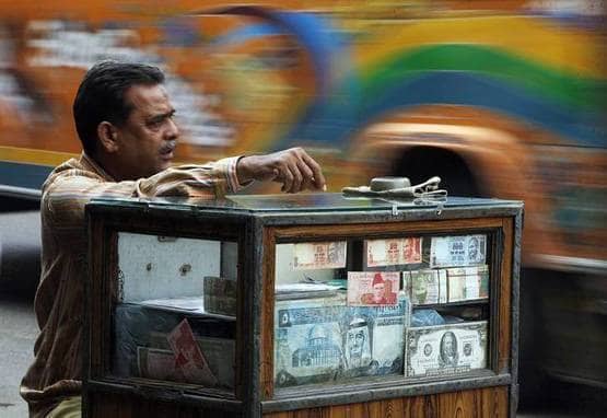 पाकिस्तान को भारत से अकड़ दिखाना पड़ा भारी, चुकानी पड़ रही कीमत