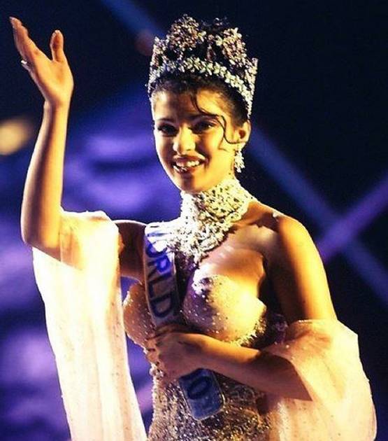 जब 20 साल पहले प्र‍ियंका के सिर सजा था ताज, बदल गई पूरी जिंदगी