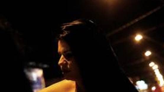 देह व्यापार पर कोरोना वायरस की मार, पहचान छिपा रहीं चीनी लड़कियां