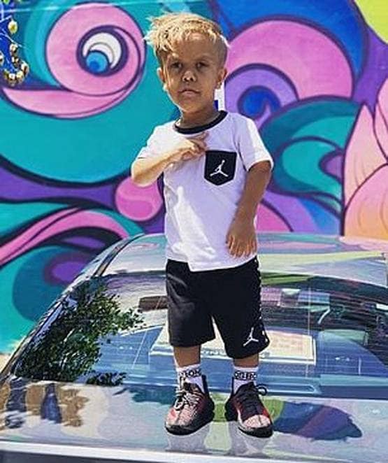 मां ने शेयर किया रोते बच्चे का वीडियो, तुरंत मिले करोड़ों रुपये