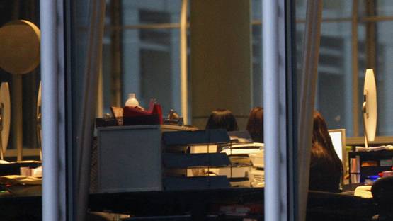 26 साल की लड़की का 56 साल के बॉस से अफेयर, मिली सजा