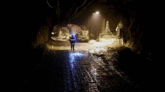 अमेरिका-सऊदी नहीं, इस छोटे से देश में है सोने की सबसे बड़ी खदान