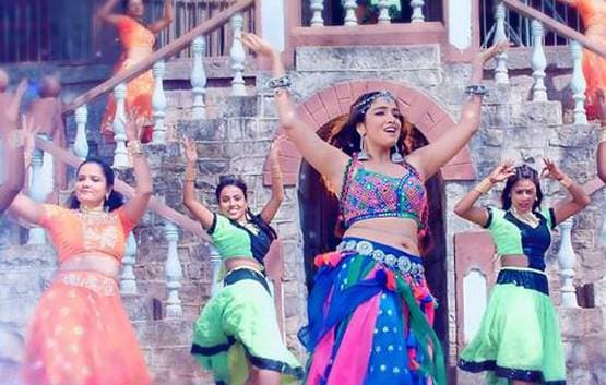 लगा के वैसलीन: आम्रपाली दुबे का नया गाना रिलीज, यूट्यूब पर मचाई धूम