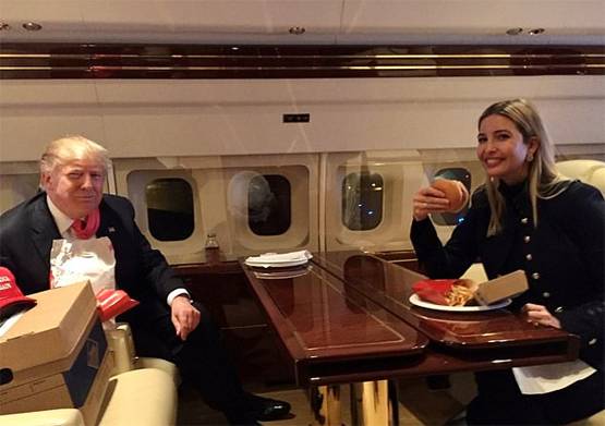 डोनाल्ड ट्रंप का फेवरेट है बीफ, सहयोगी ने कहा- 'कभी वेज खाते नहीं दिखे'