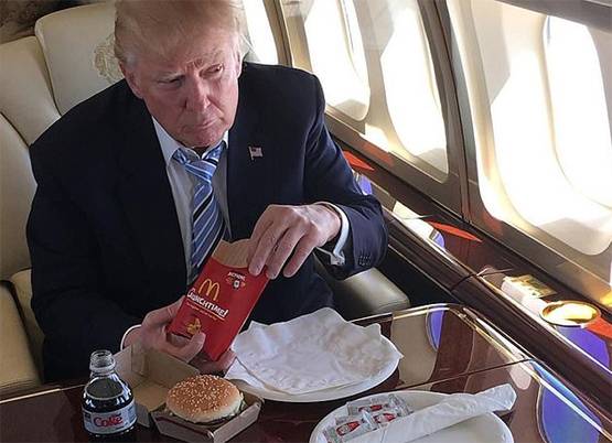 डोनाल्ड ट्रंप का फेवरेट है बीफ, सहयोगी ने कहा- 'कभी वेज खाते नहीं दिखे'