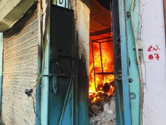 दिल्ली: CAA पर हिंसा की सबसे DISTURBING तस्वीरें