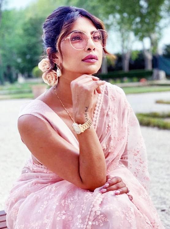 बॉलीवुड के वो फेमस फैशन ड‍िजाइनर्स, जि‍न्होंने बनाया एक्ट्रेसेज को ब्यूटी क्वीन