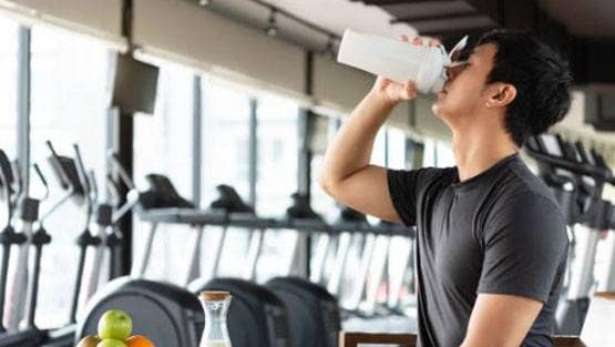 तेजी से वजन घटाने में मदद करेंगी ये 6 बेडटाइम ड्रिंक्स