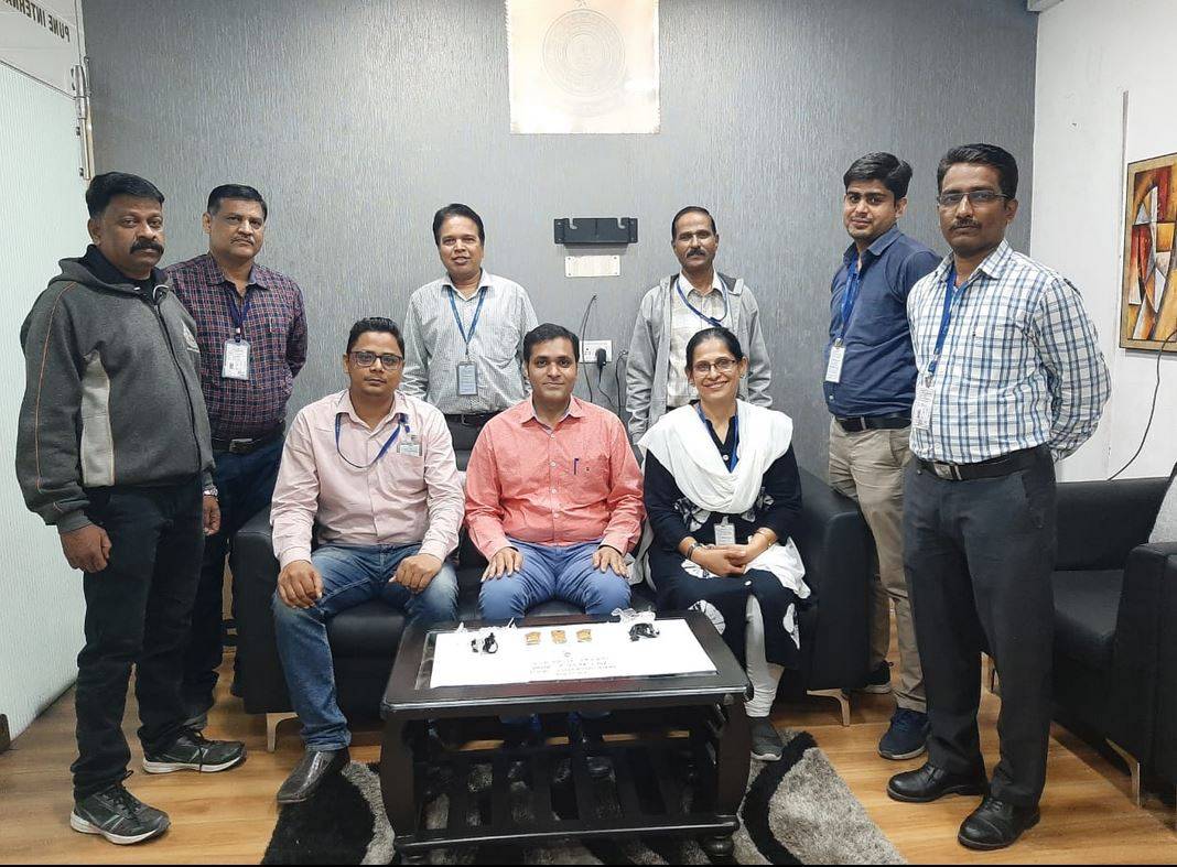 महिला की ली तलाशी तो चौंक गए अधिकारी, प्राइवेट पार्ट में छिपा रखा था सोना