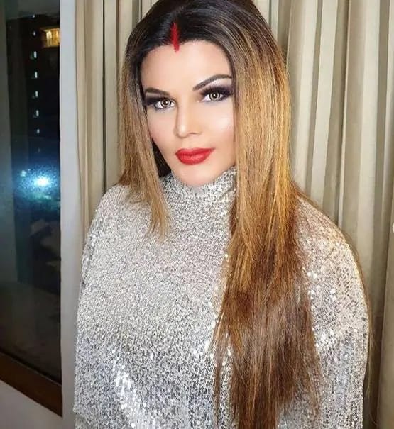 शहनाज के पिता पर भड़कीं राखी सावंत, कहा- तुम्हारी बेटी कटरीना नहीं