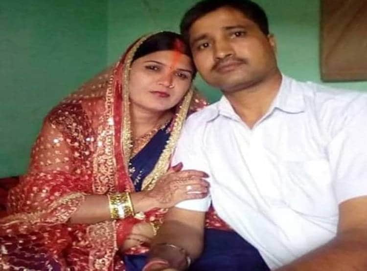 पत्नी की हत्या कर लाश के साथ बैठा था पति, मंजर देख कांप उठी पुलिस