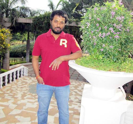 12 घंटे की नौकरी- फैमिली की जिम्मेदारी, घर पर तैयारी कर बने IPS