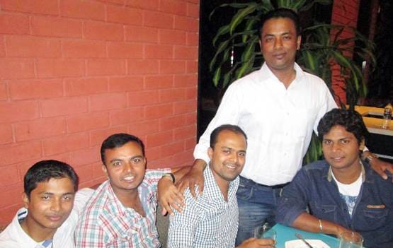 12 घंटे की नौकरी- फैमिली की जिम्मेदारी, घर पर तैयारी कर बने IPS